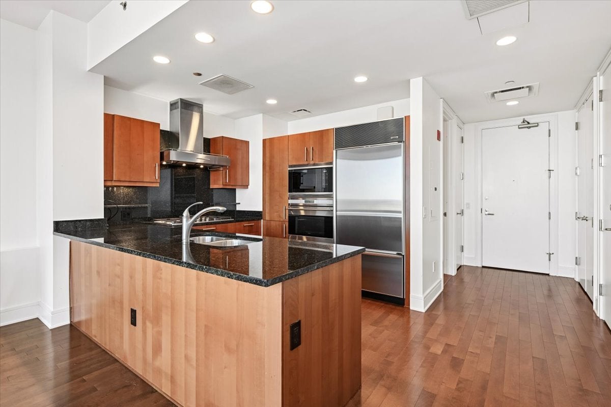401 N Wabash Avenue 48E