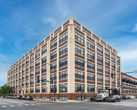 Photo of 3963 W Belmont Avenue #413, Chicago, IL 60618 (MLS # 12758593)