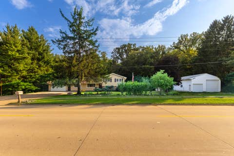 Photo of 6655 Crow Creek Road, Bettendorf, IA 52722 (MLS # 12665741)