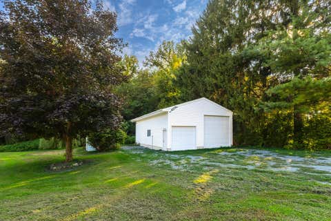 Tiny photo for 6655 Crow Creek Road, Bettendorf, IA 52722 (MLS # 12665741)