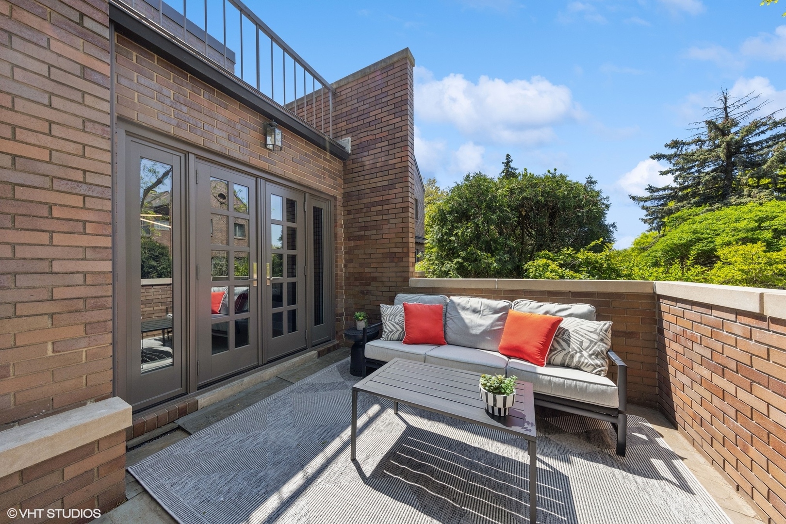 509 Burr Oak Place
