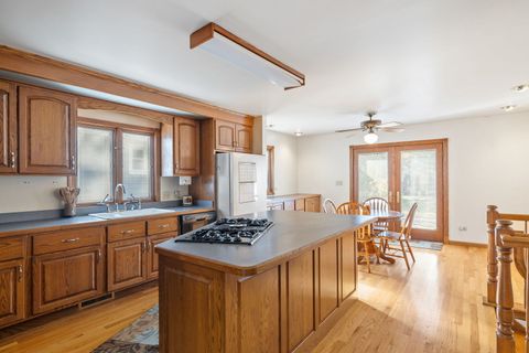 Tiny photo for 210 N Grant Street, Westmont, IL 60559 (MLS # 12506037)