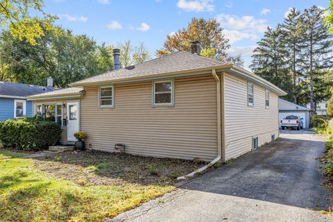 Tiny photo for 210 N Grant Street, Westmont, IL 60559 (MLS # 12506037)