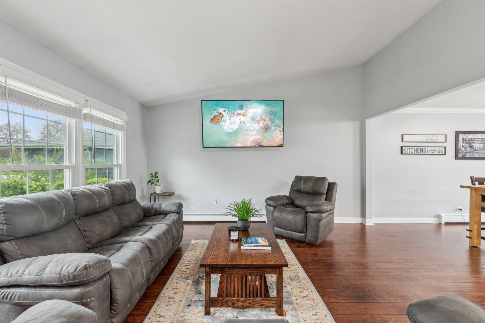 204 Oakleaf Road