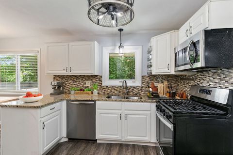 Tiny photo for 1126 Tiverton Court, Schaumburg, IL 60193 (MLS # 12501493)