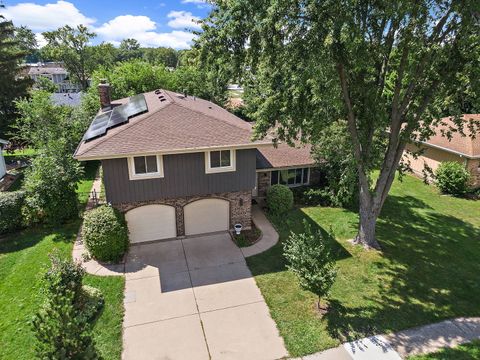Tiny photo for 1126 Tiverton Court, Schaumburg, IL 60193 (MLS # 12501493)