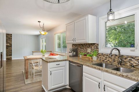 Tiny photo for 1126 Tiverton Court, Schaumburg, IL 60193 (MLS # 12501493)