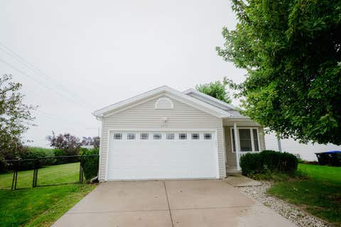 Tiny photo for 3413 Mcniff Drive, Bloomington, IL 61704 (MLS # 12727531)