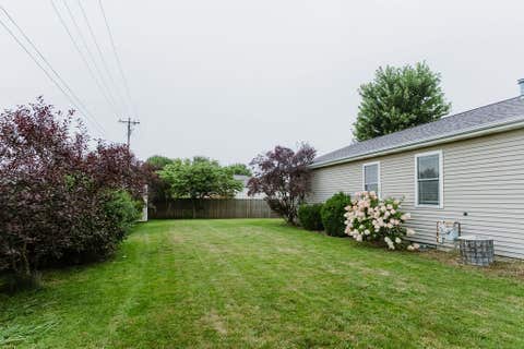 Tiny photo for 3413 Mcniff Drive, Bloomington, IL 61704 (MLS # 12727531)