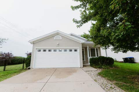 Tiny photo for 3413 Mcniff Drive, Bloomington, IL 61704 (MLS # 12727531)