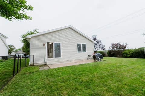 Tiny photo for 3413 Mcniff Drive, Bloomington, IL 61704 (MLS # 12727531)
