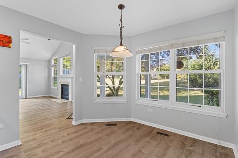 Tiny photo for 6877 W Mount Vernon Court #4-A, Gurnee, IL 60031 (MLS # 12474454)