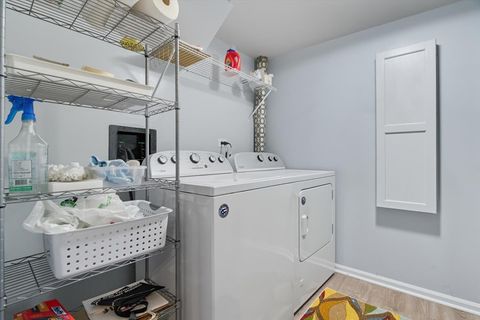 Tiny photo for 6877 W Mount Vernon Court #4-A, Gurnee, IL 60031 (MLS # 12474454)