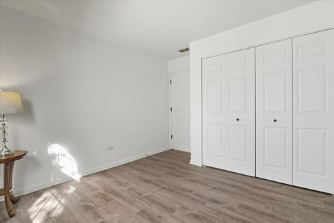 Tiny photo for 6877 W Mount Vernon Court #4-A, Gurnee, IL 60031 (MLS # 12474454)