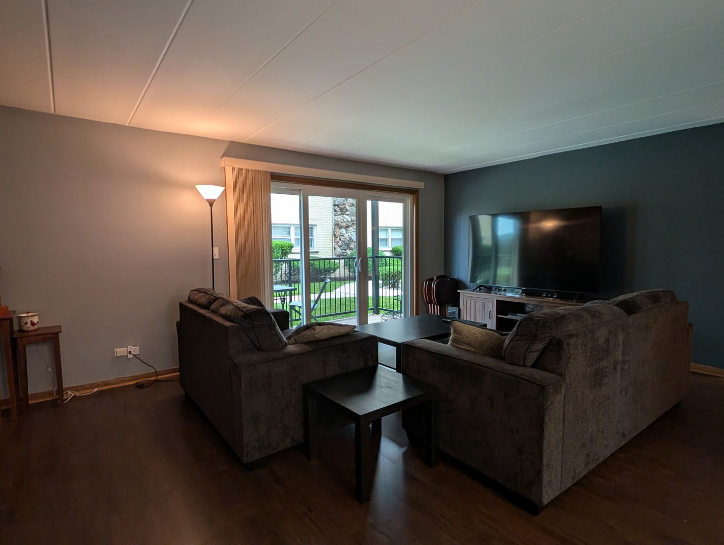 6484 N Northwest Highway 7