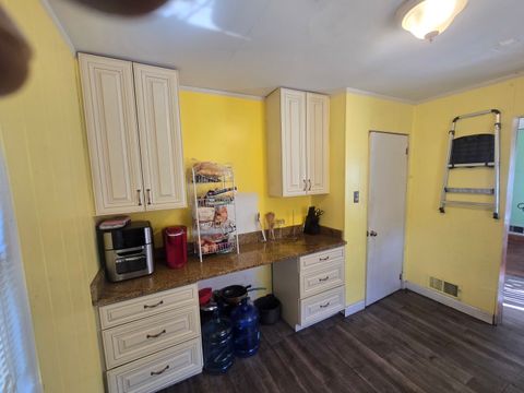 Tiny photo for 566 Hirsch Avenue, Calumet City, IL 60409 (MLS # 12498938)