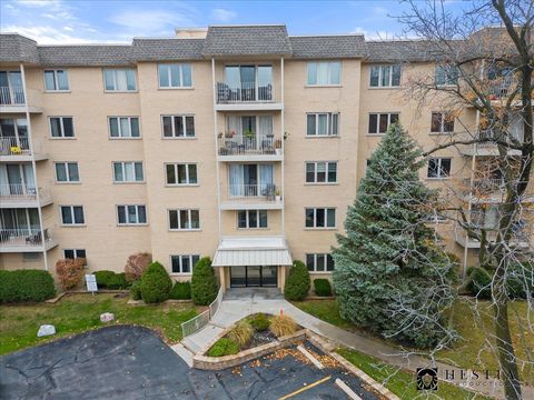 A home in Des Plaines