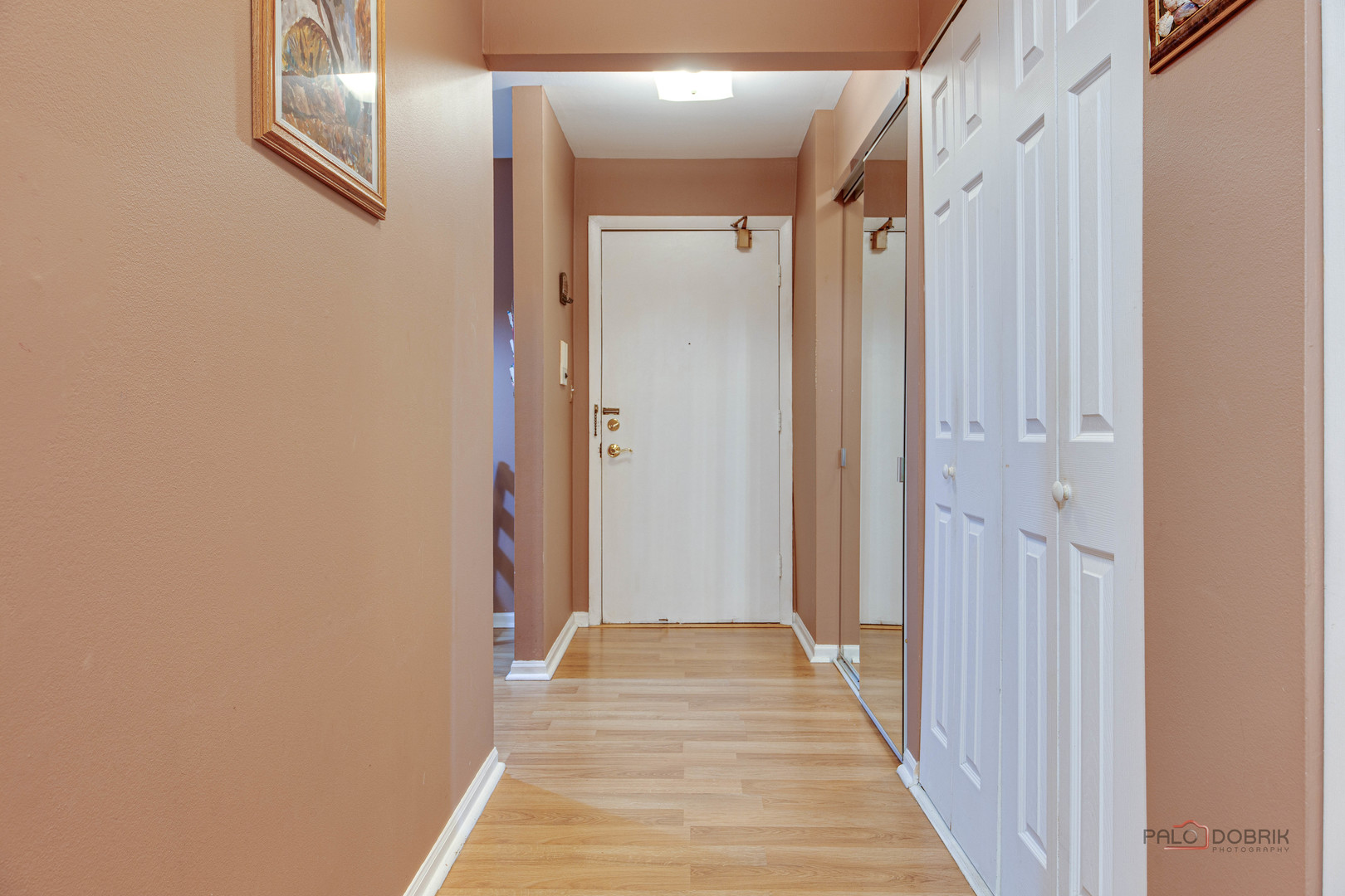 7 Oak Creek Drive 3703