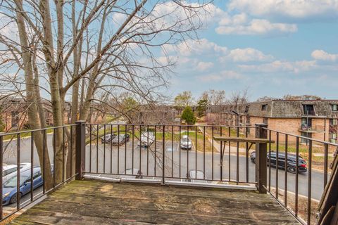 Tiny photo for 7 Oak Creek Drive #3703, Buffalo Grove, IL 60089 (MLS # 12631804)