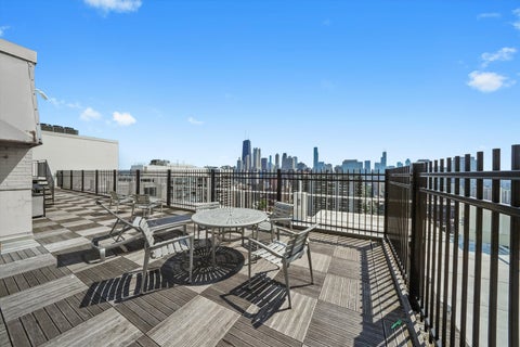 Tiny photo for 1460 N Sandburg Terrace #2507A, Chicago, IL 60610 (MLS # 12675904)