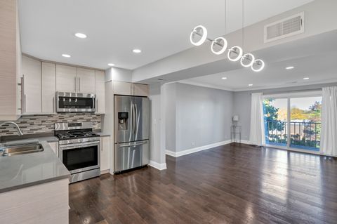 Tiny photo for 722 Tipperary Court #3D, Schaumburg, IL 60193 (MLS # 12500549)