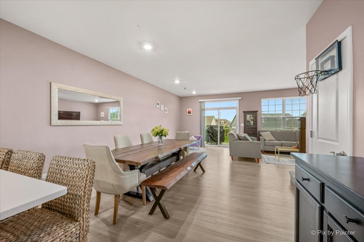 586 Cimmaron Circle