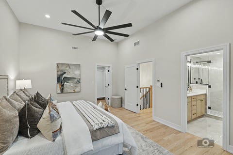 Tiny photo for 5604 S 7th Avenue, Countryside, IL 60525 (MLS # 12723566)