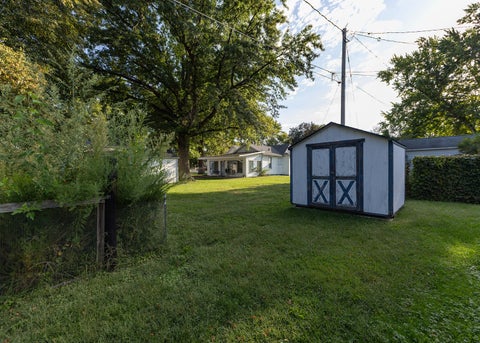 Tiny photo for 1406 25th Avenue, Clinton, IA 52732 (MLS # 12751924)