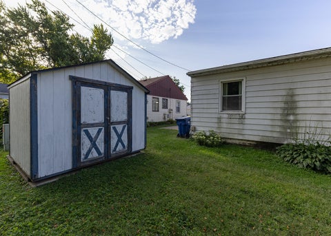 Tiny photo for 1406 25th Avenue, Clinton, IA 52732 (MLS # 12751924)