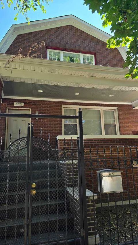 6221 S WOLCOTT Avenue Chicago IL 60636