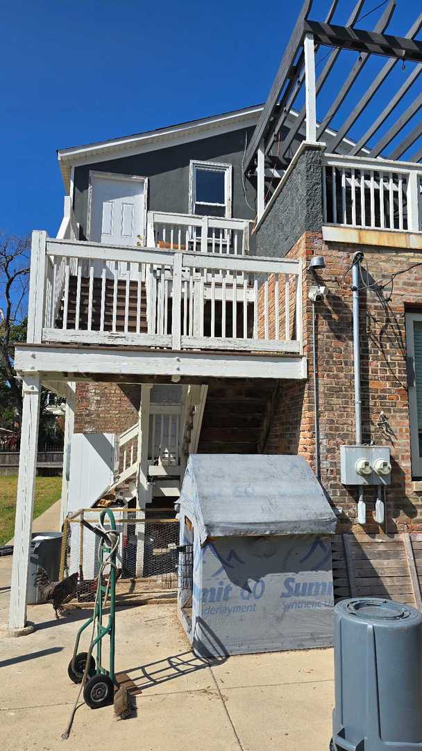 6221 S WOLCOTT Avenue