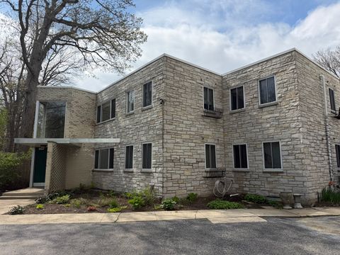 Photo of 424 Braeside Road #2N, Highland Park, IL 60035 (MLS # 12635106)