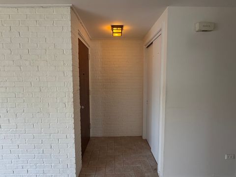 Tiny photo for 424 Braeside Road #2N, Highland Park, IL 60035 (MLS # 12635106)