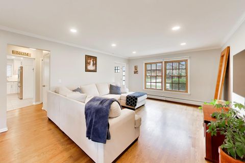 Tiny photo for 1107 S Hamlin Avenue, Park Ridge, IL 60068 (MLS # 12618926)