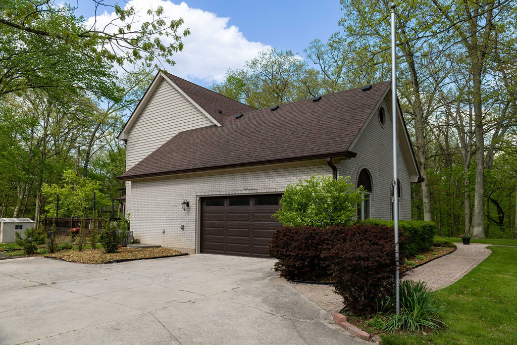3208 E Buried Oak Drive