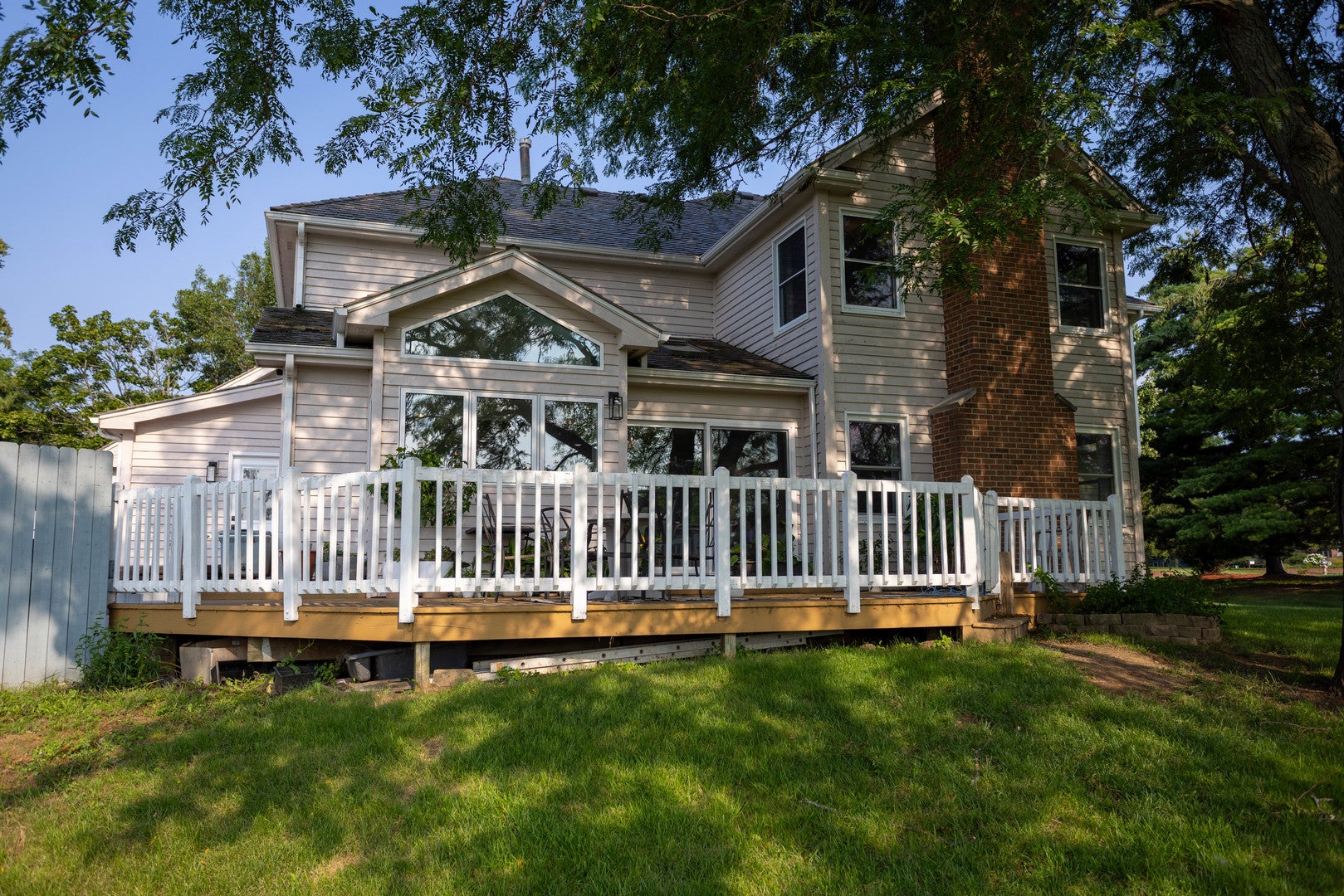 1422 Eagle Ridge Drive