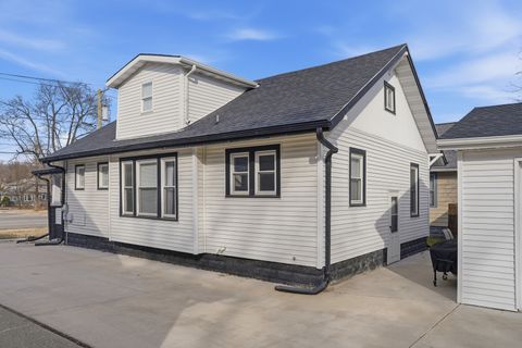 Tiny photo for 624 Palmyra Street, Dixon, IL 61021 (MLS # 12578759)