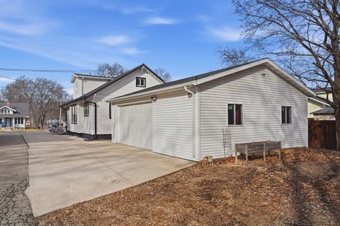 Tiny photo for 624 Palmyra Street, Dixon, IL 61021 (MLS # 12578759)