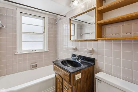 Tiny photo for 311 Grove Street, Crystal Lake, IL 60014 (MLS # 12530146)