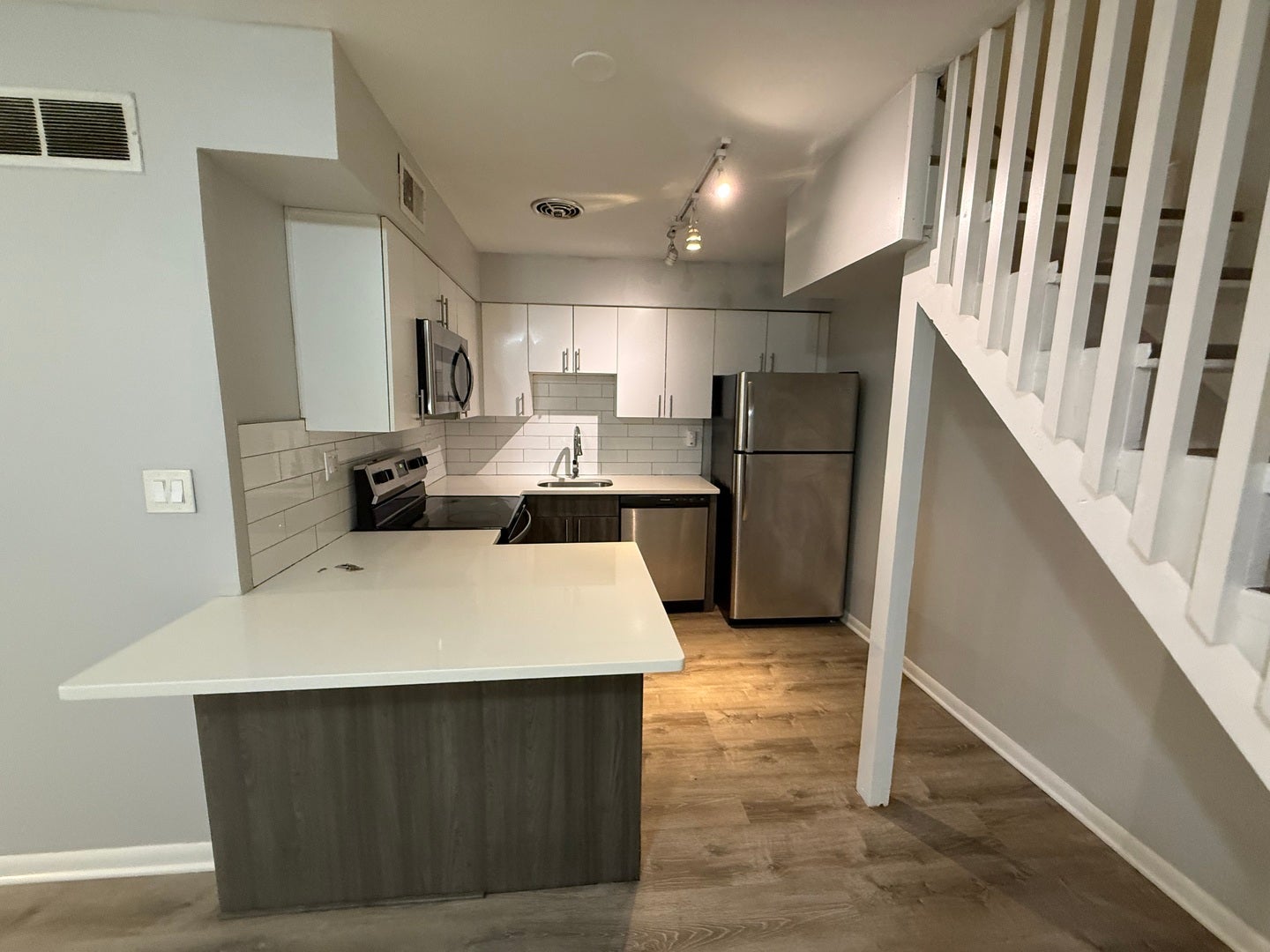 744 W GORDON Terrace 107