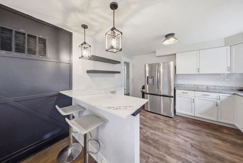 Tiny photo for 14633 EDBROOKE Avenue, Dolton, IL 60419 (MLS # 12584700)