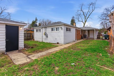 Tiny photo for 14633 EDBROOKE Avenue, Dolton, IL 60419 (MLS # 12584700)