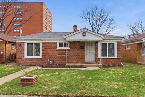 Photo of 14633 EDBROOKE Avenue, Dolton, IL 60419 (MLS # 12584700)