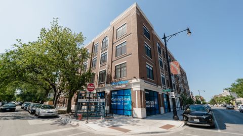 1502 W Ainslie Street 208 Chicago IL 60640