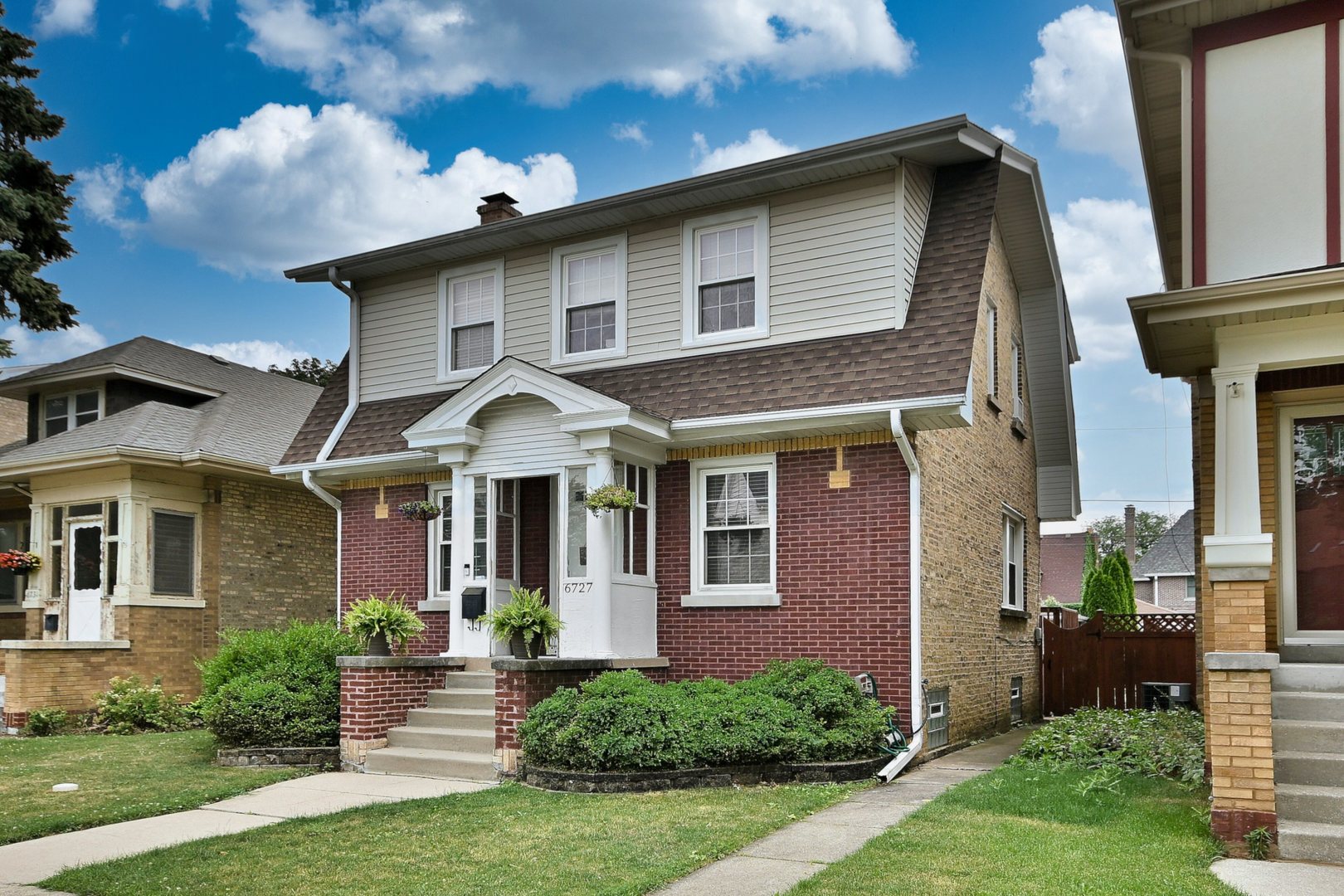 6727 N Oketo Avenue