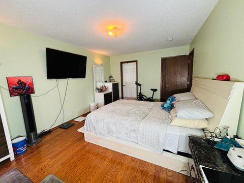 Tiny photo for 2022 Cardinal Drive, Glendale Heights, IL 60139 (MLS # 12631490)