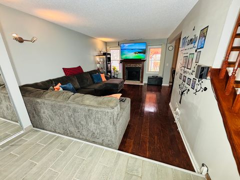 Tiny photo for 2022 Cardinal Drive, Glendale Heights, IL 60139 (MLS # 12631490)