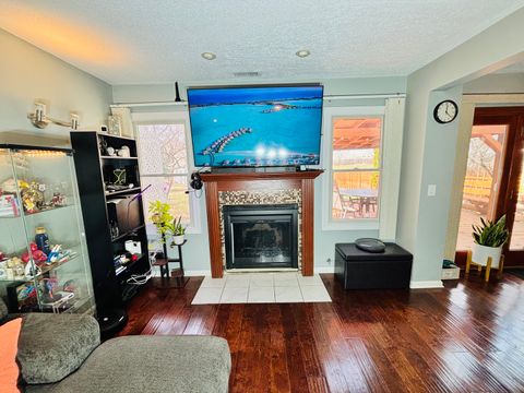 Tiny photo for 2022 Cardinal Drive, Glendale Heights, IL 60139 (MLS # 12631490)