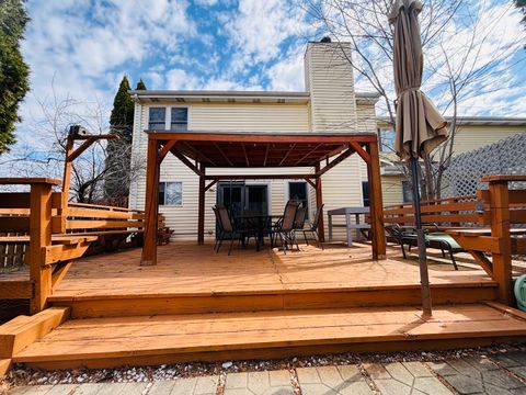 Tiny photo for 2022 Cardinal Drive, Glendale Heights, IL 60139 (MLS # 12631490)