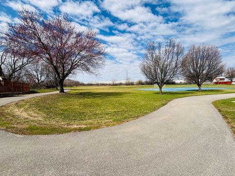 Tiny photo for 2022 Cardinal Drive, Glendale Heights, IL 60139 (MLS # 12631490)